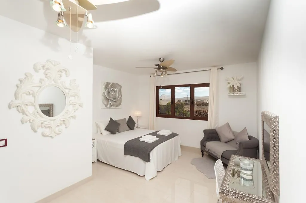 The Fit Retreat Hotel Lajares Guest house